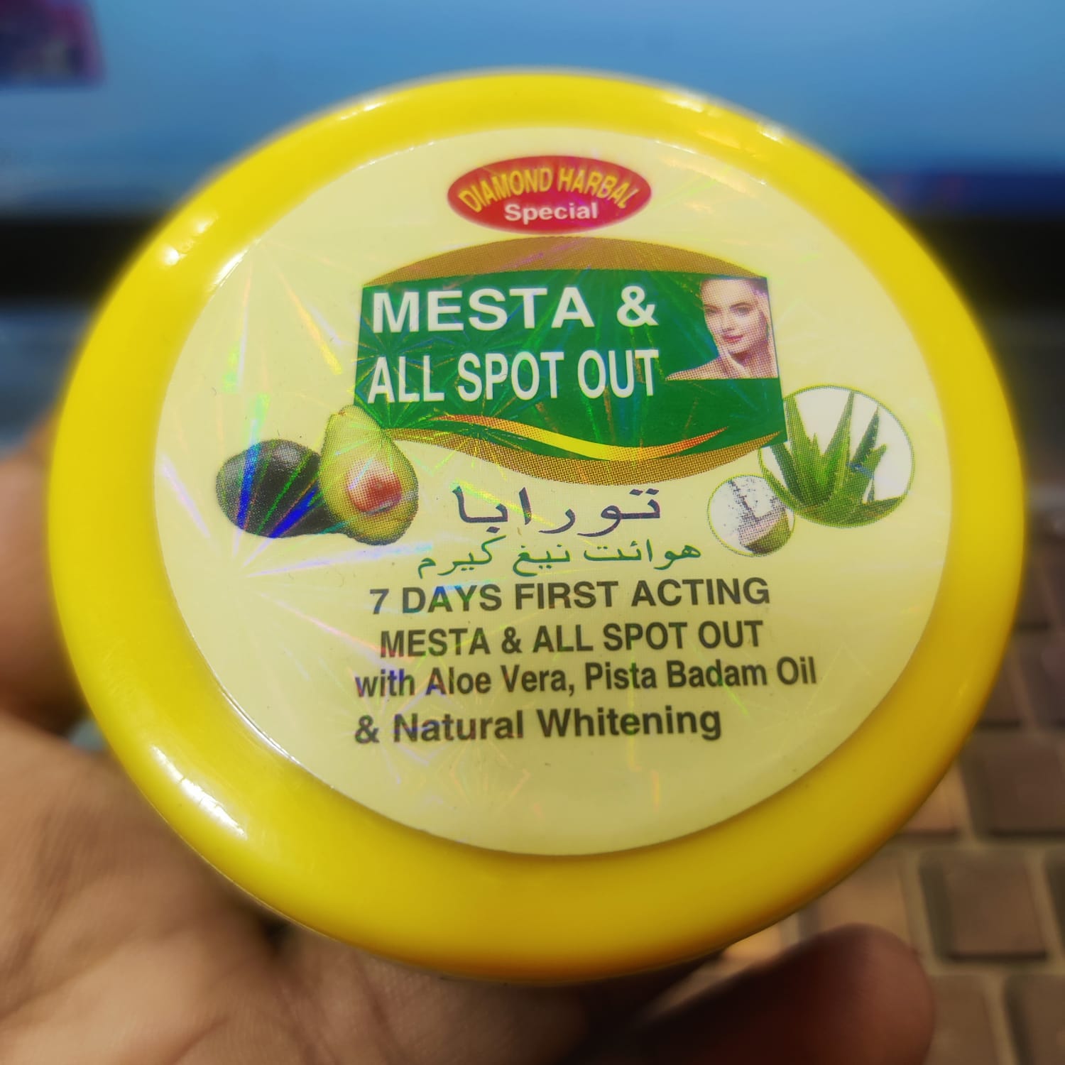 Diamond Herbal Mesta And All Spout out Cream Net Wight-40g , Made In India