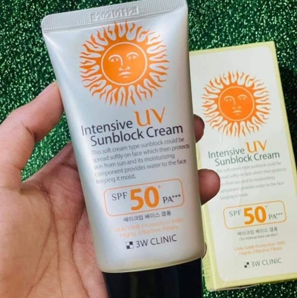 3W CLINIC UV SUN BLOCK BB CREAM SPF50 PA+++  Made In Korea Net Wet 70 ml