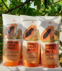 Papaya &  Rice Milk Foaming face wash